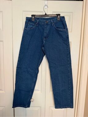 Wrangler Classic Men's Blue Denim Jeans - Casual Straight Fit